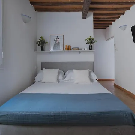 Moro Two Apartment *